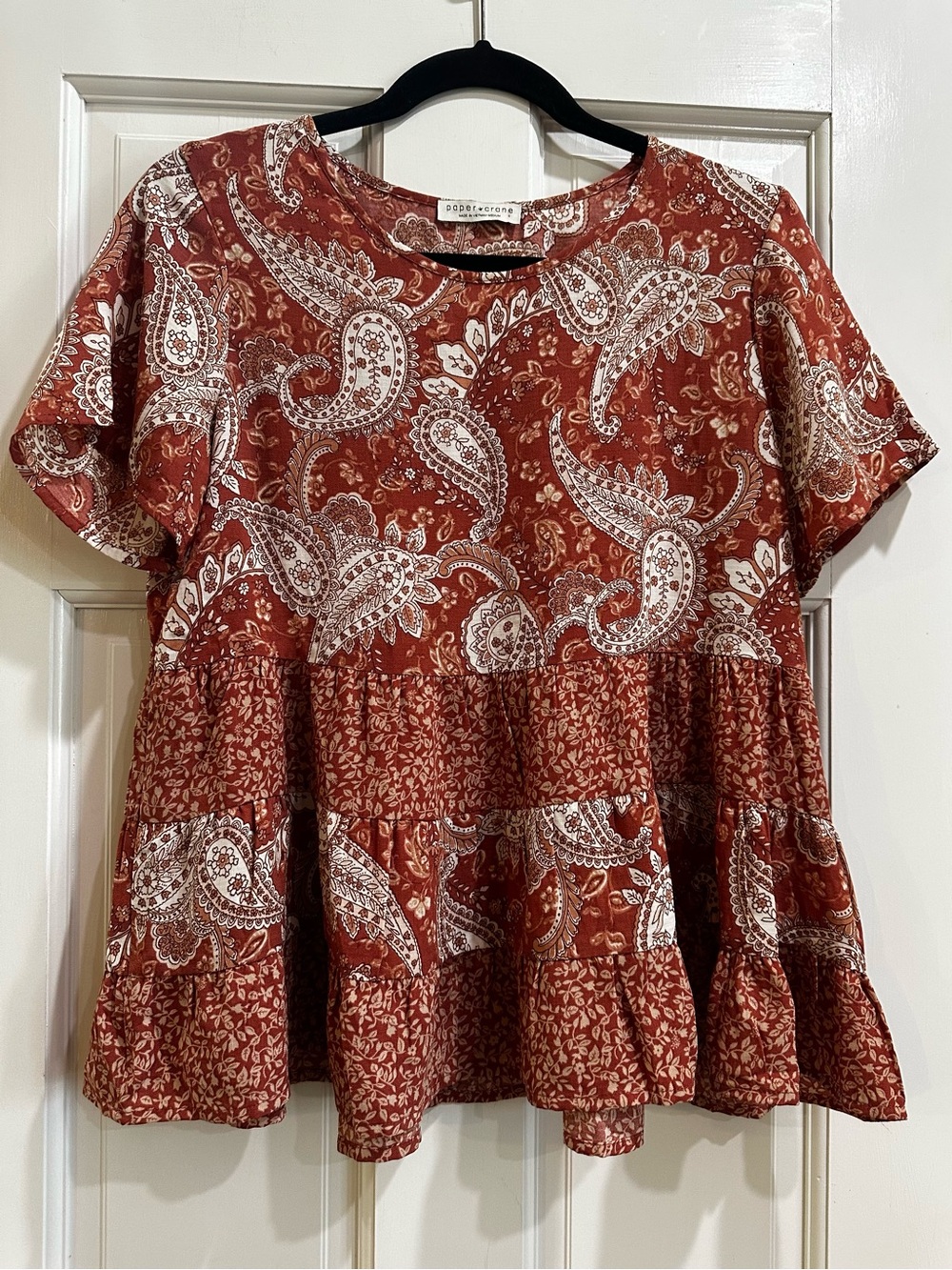 Anthropologie Paper Crane Rust Red Paisley Ruffle-Tiered Babydoll Top Medium